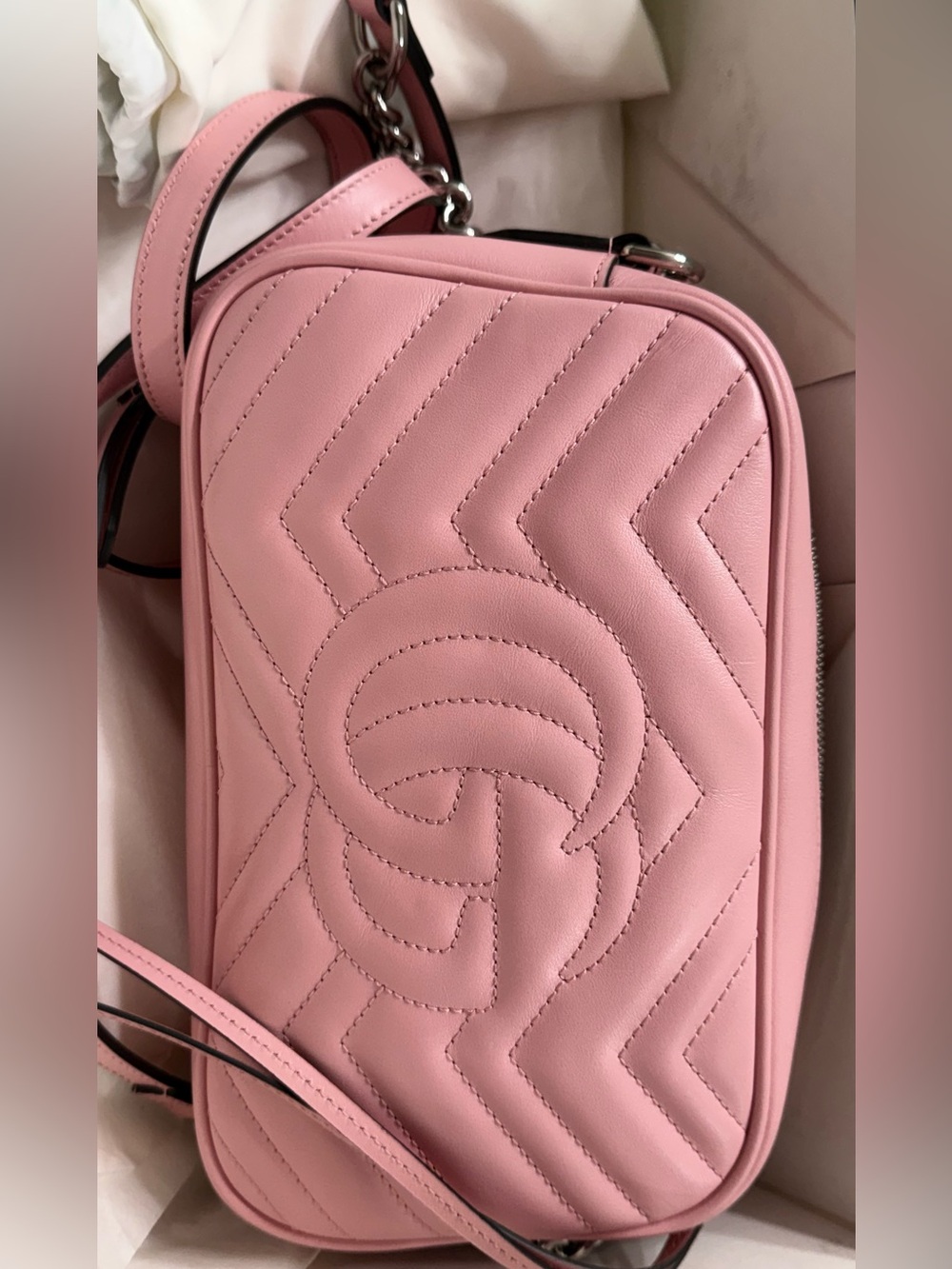 BRAND NEW worn once - Gucci Pink GG Marmont Chevron Leather Camera Bag - Picture 14 of 14
